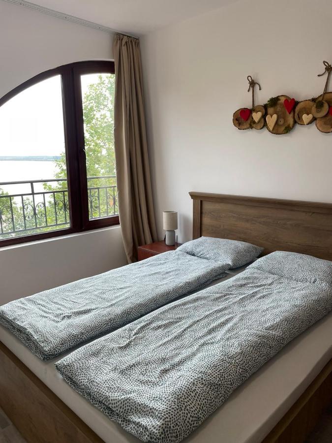 Marina Cape Sp Private Apartments Aheloi Exterior foto